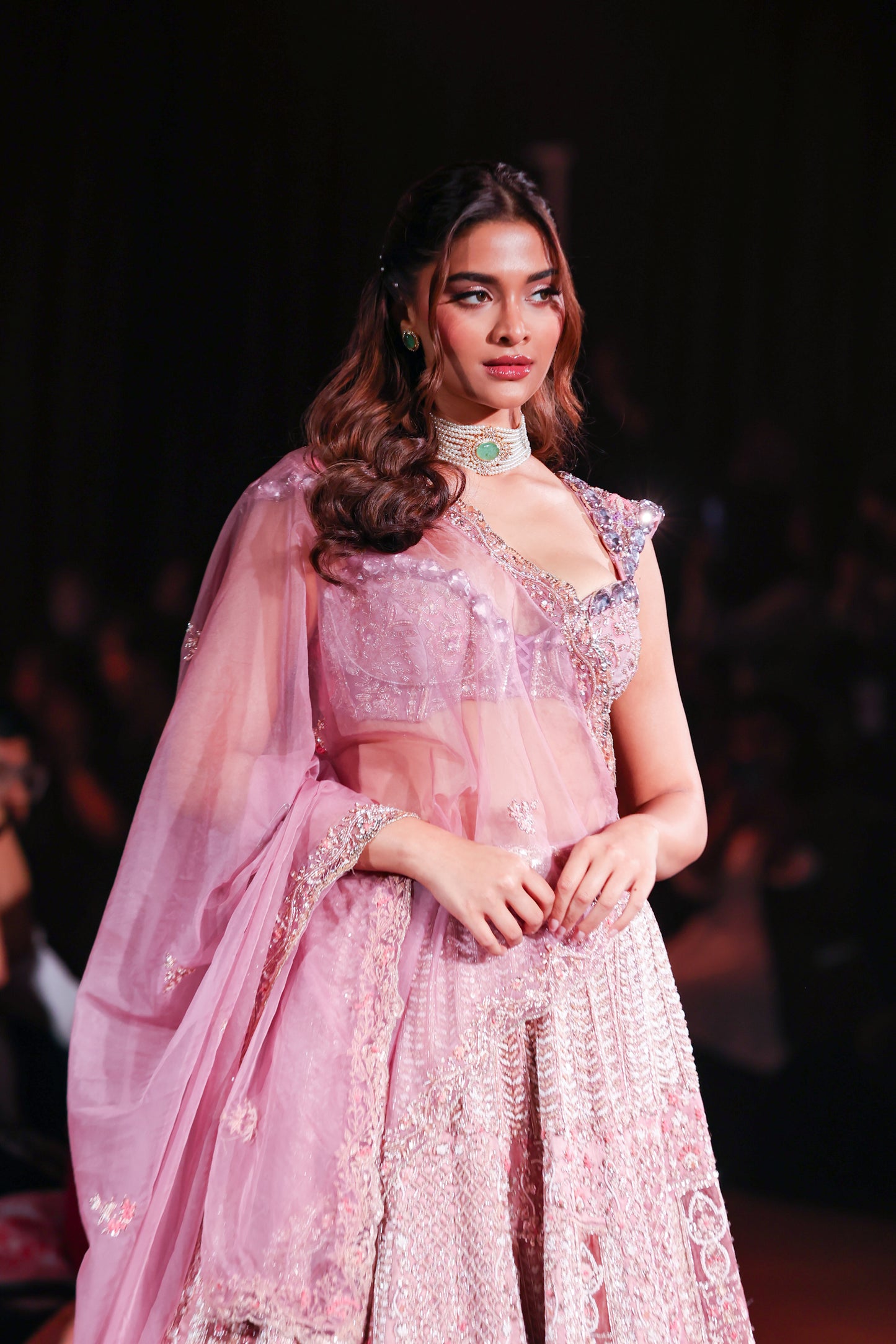 Sai Siam Lehenga Sert