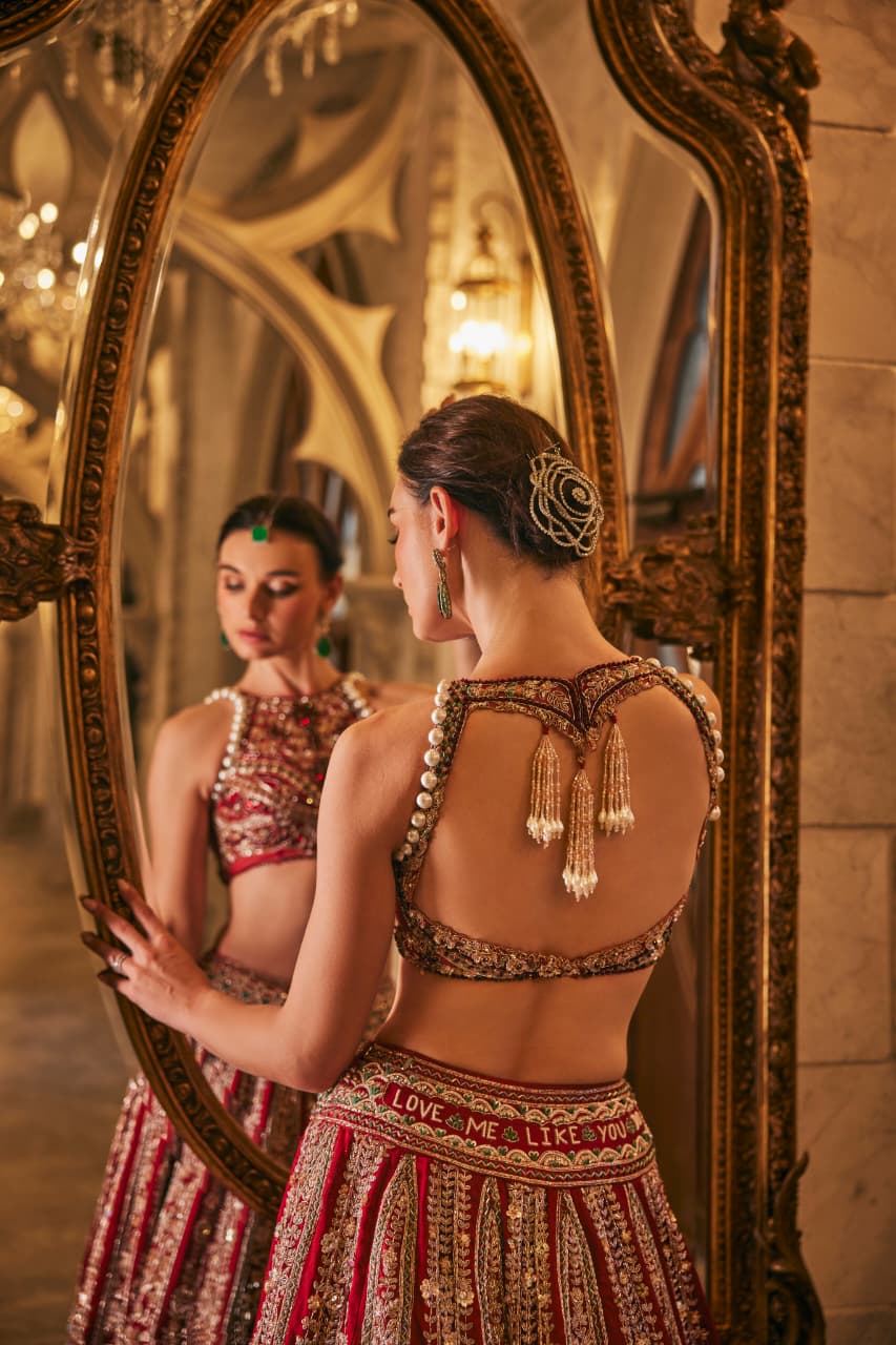 Siam-e-Shaahi Lehenga Set